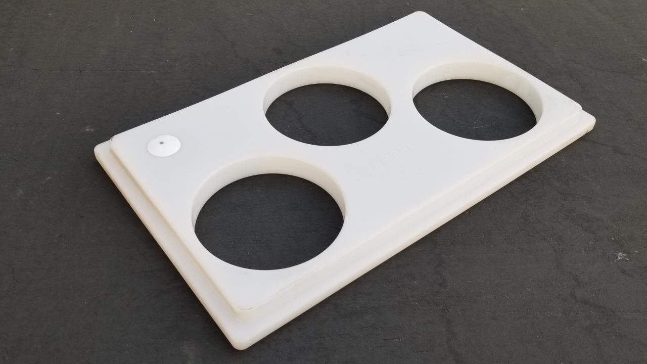 Cambro CPH3 White Crock Holder for Cambro Food Bars  12 7/8" x 20 7/8"