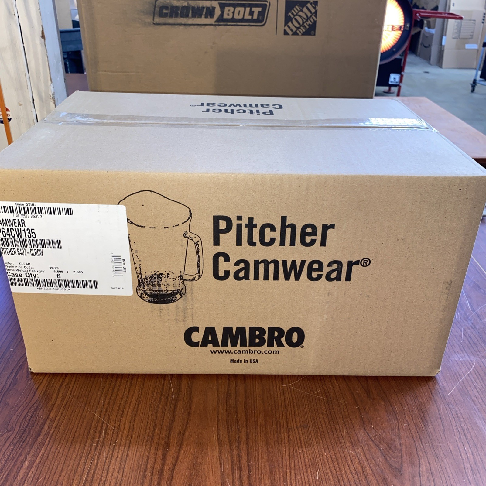 6pk—Cambro P64CW135 Camwear 64oz. Polycarbonate Pitcher Clear B41