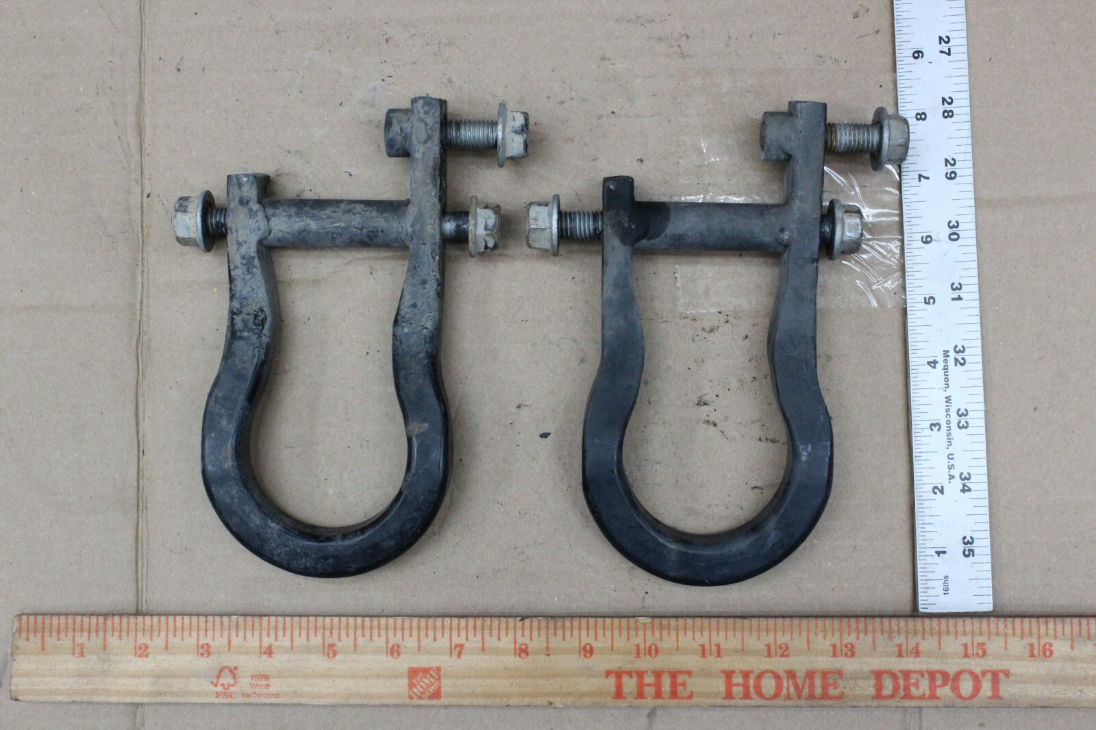 OEM Chevrolet GMC 2007-19 Silverado Sierra Tow Hook Set Pair 15226257 w Hardware