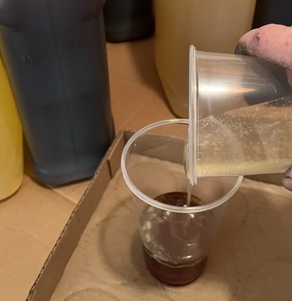 2 gal kit 2-part pour foam 2 lb density closed cell expanding polyurethane