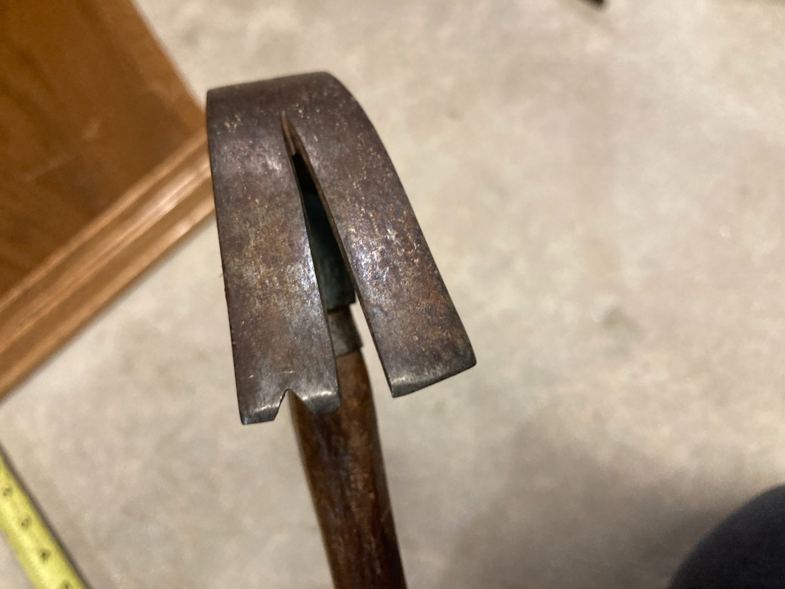 Vintage Craftsman Wooden HandleClaw Hammer 38141 16 Oz V Notch