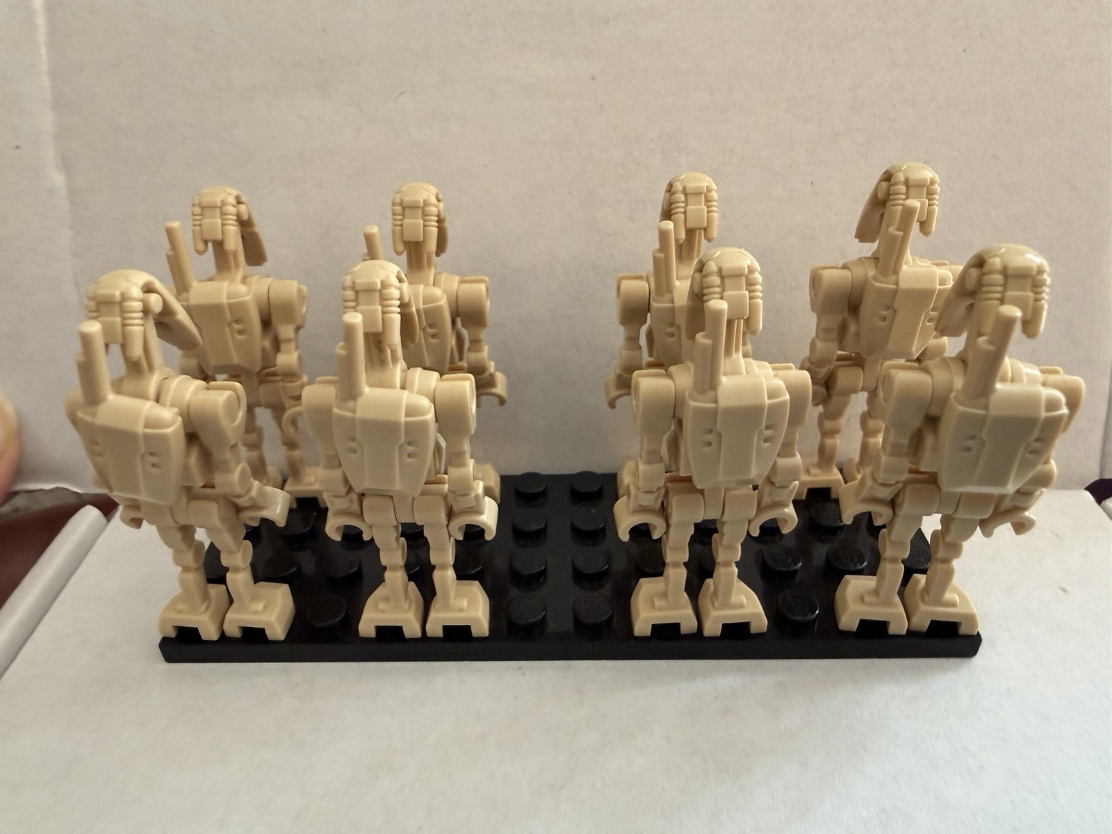 Clone Army Customs Combat Clanker Droids - 8 Pack Of Tan Droids