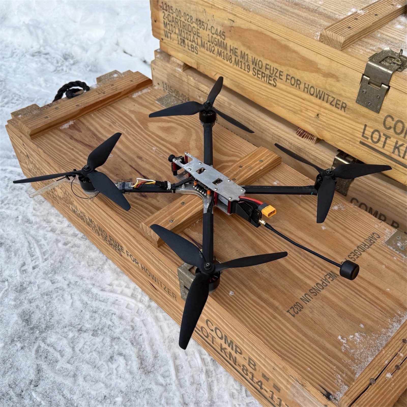 Russian FPV Drone Kamikaze/ Ukraine War/ VT-40/ Ready to fly!