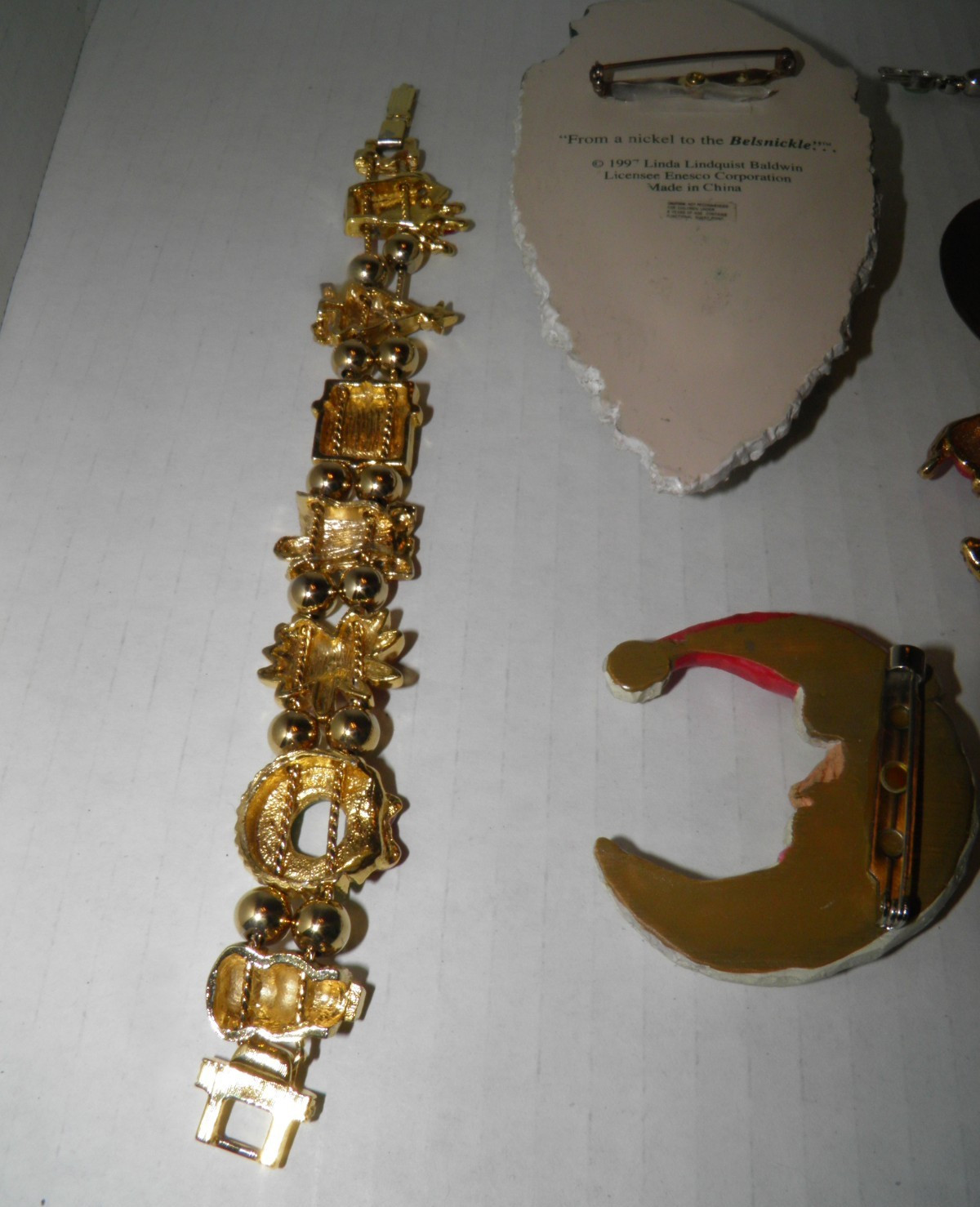 Jewelry Lot of 17 Items Christmas Wildlife Brooches Bracelets For Wear or Crafts