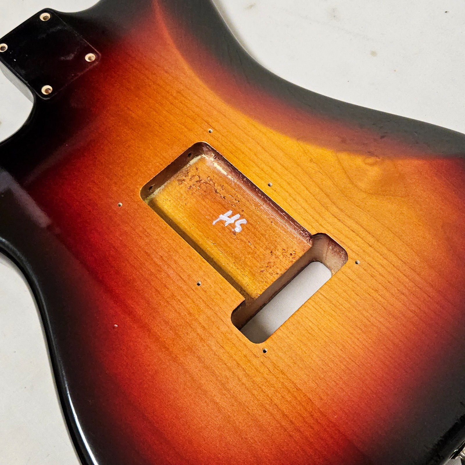 2009 Fender American Special Strat Body 3-Tone Sunburst USA Stratocaster Guitar