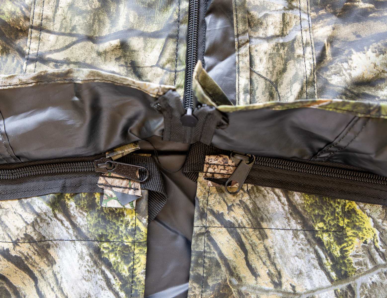 Tree Stand Blind Chameleon Includes the TM100 Tree Mount Mossy Oak DNA