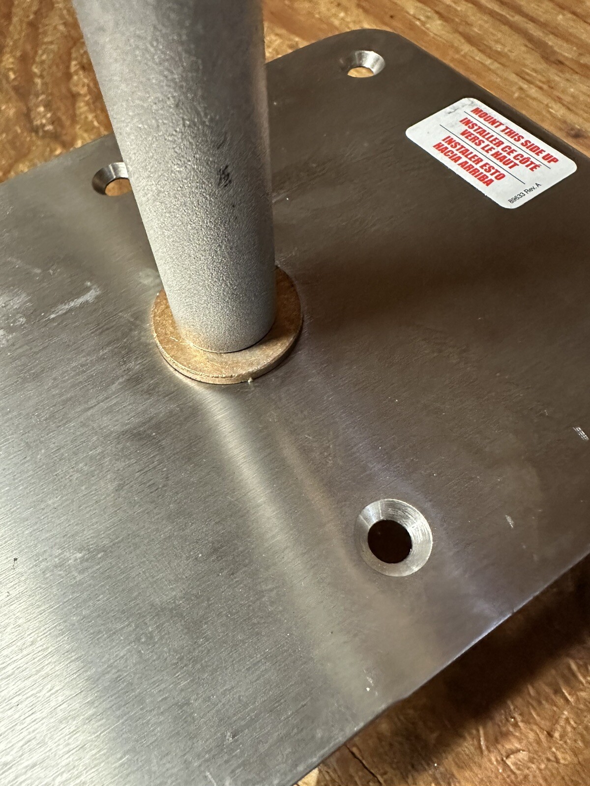 New Item. 24 Inch T Bar With 20 Inch Post And 4 Dual Angle Holders. 3/4 Threads