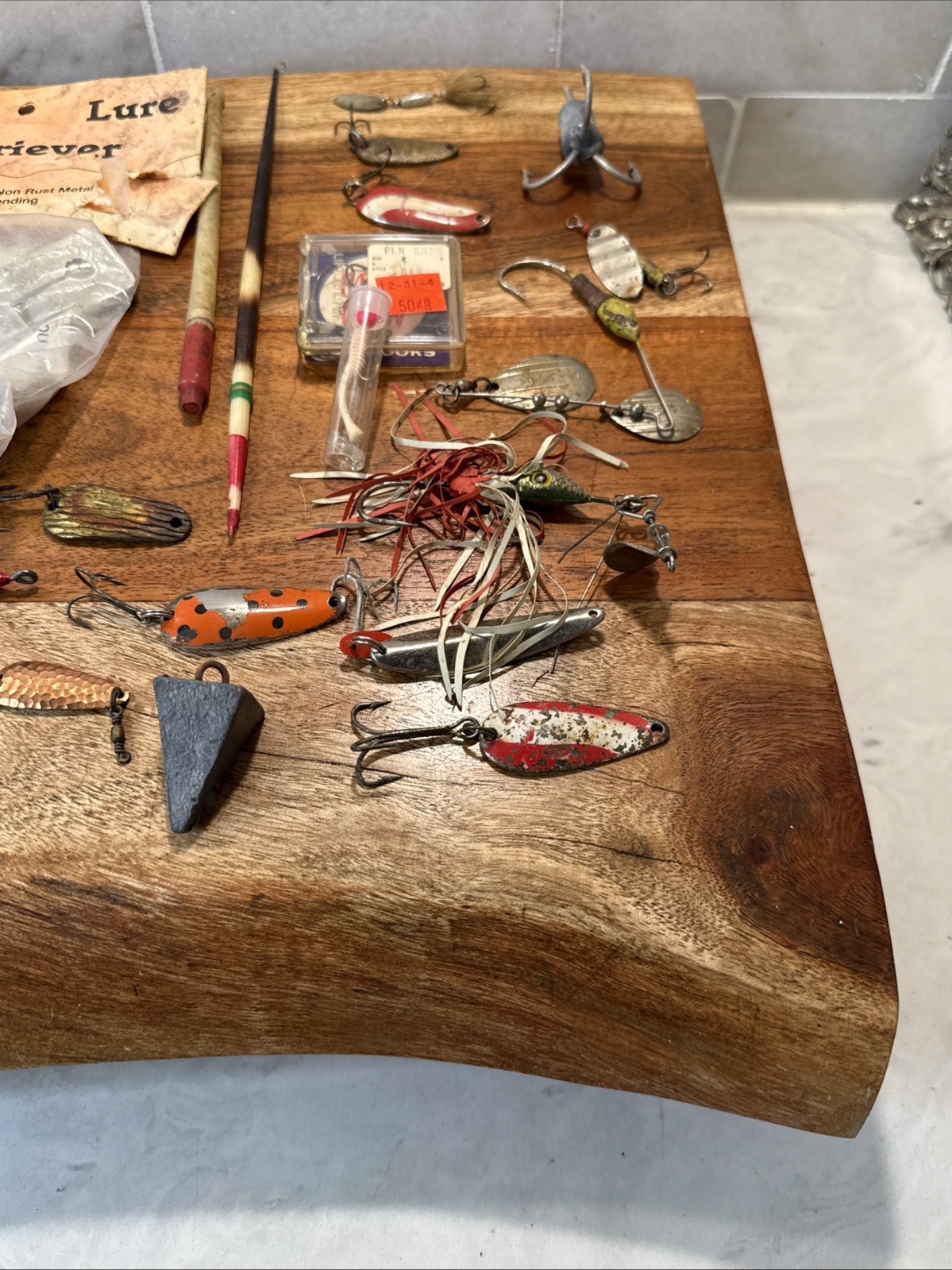 Lot Fishing Supplies Vintage Flies Lures Line Weights Scale Hooks