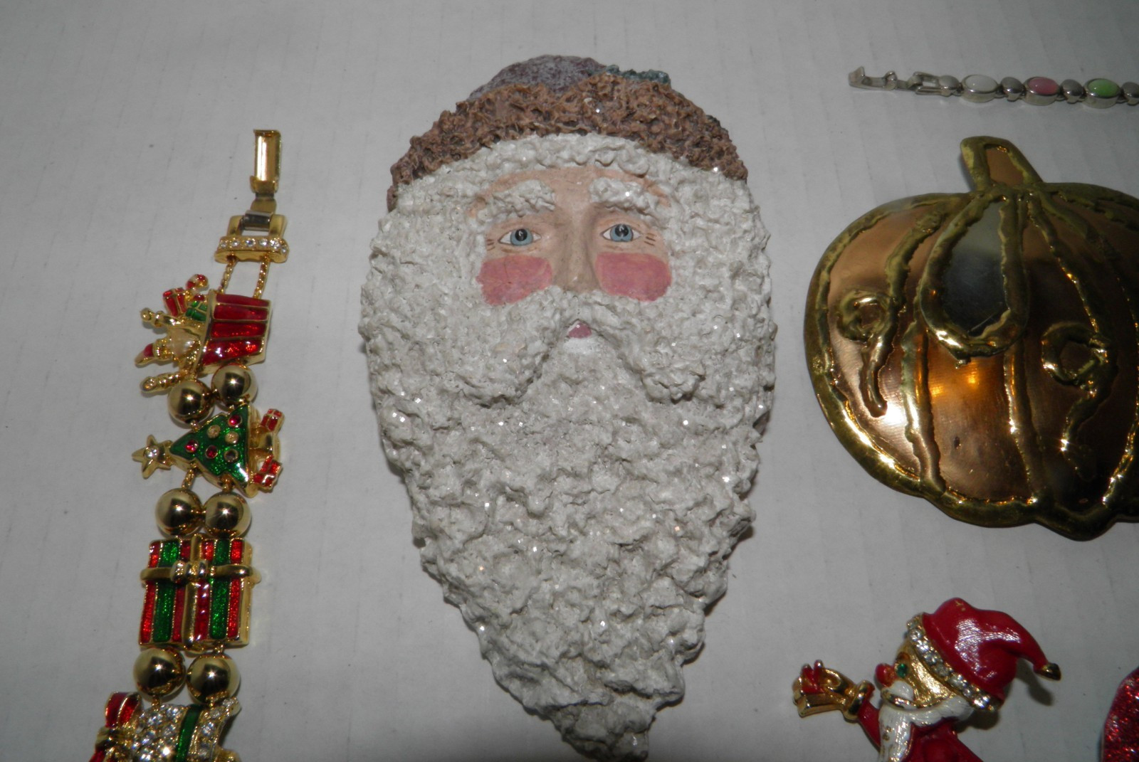 Jewelry Lot of 17 Items Christmas Wildlife Brooches Bracelets For Wear or Crafts