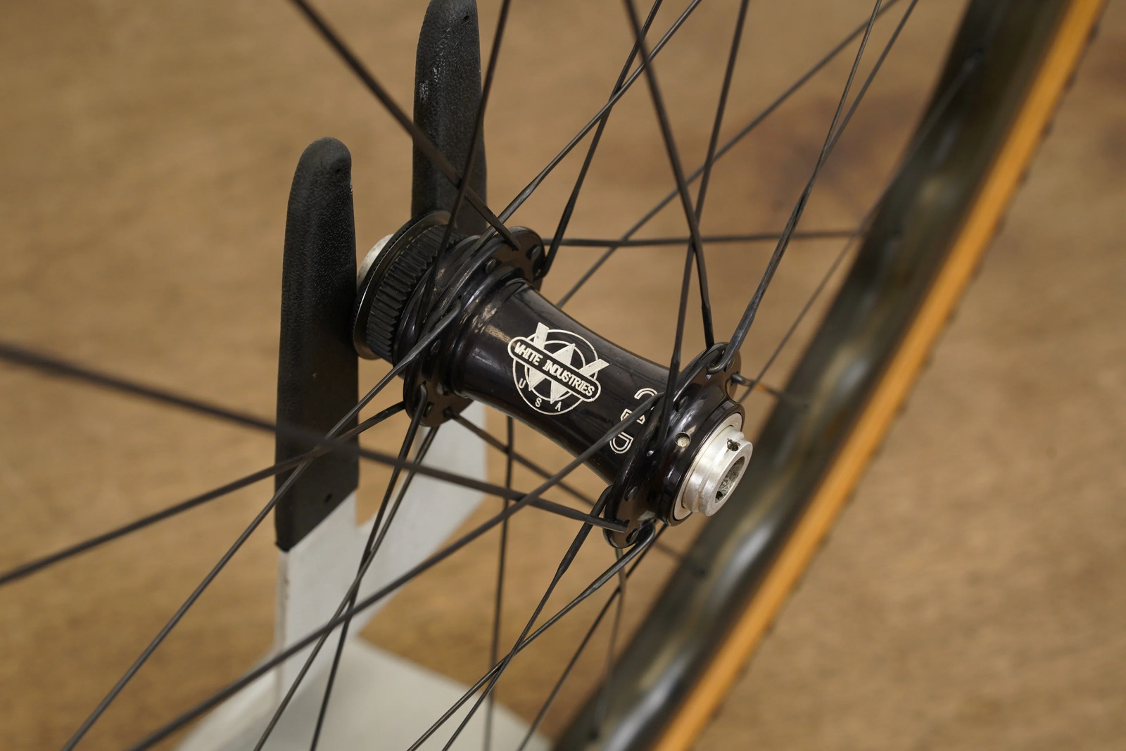 Princeton CarbonWorks Grit 4540 White Industries CLD Tubeless Carbon Disc