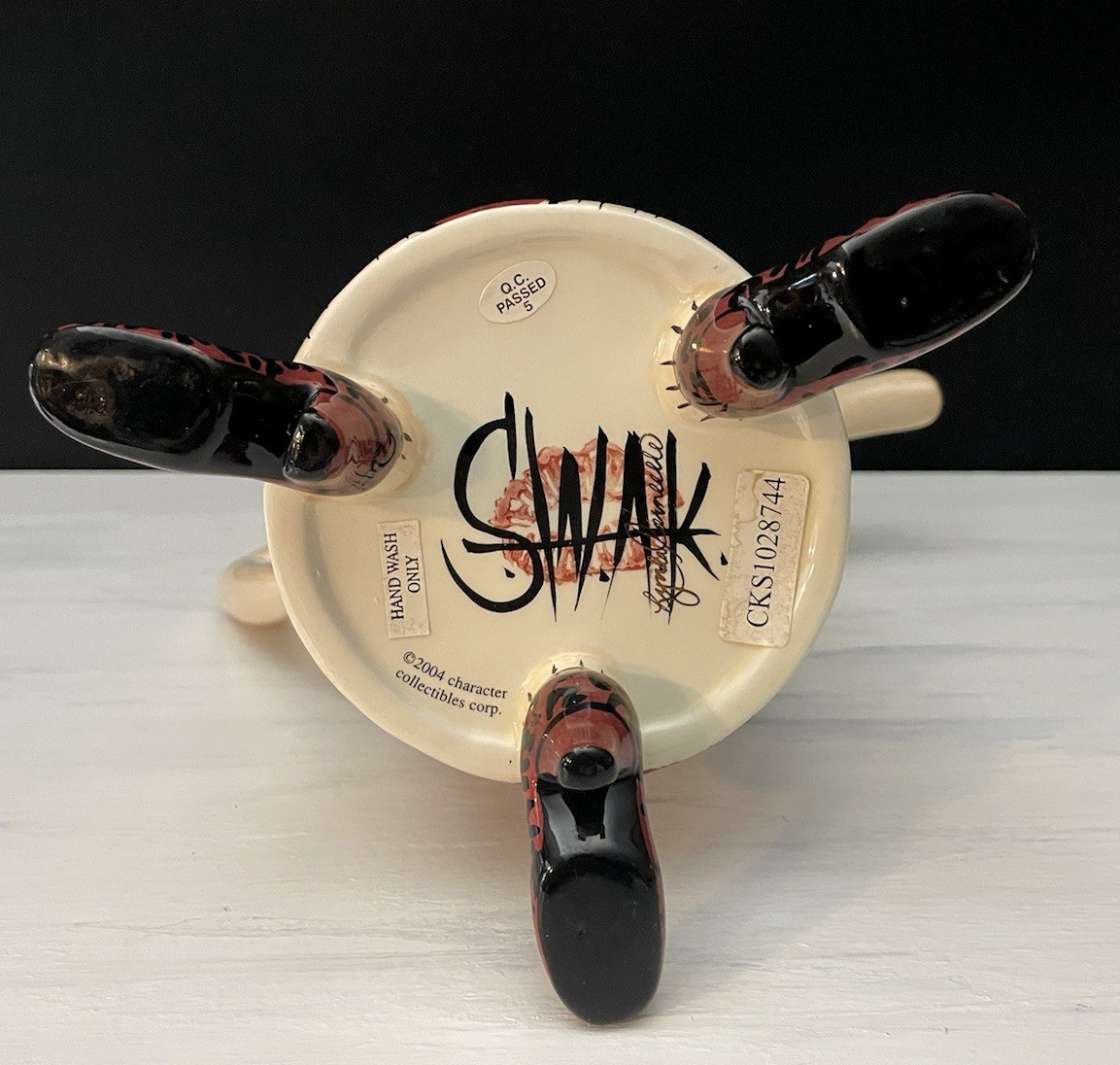 Lynda Corneille BUSTIER BURGUNDY LACE tea pot SWAK (Sealed With a Kiss) w/ Box