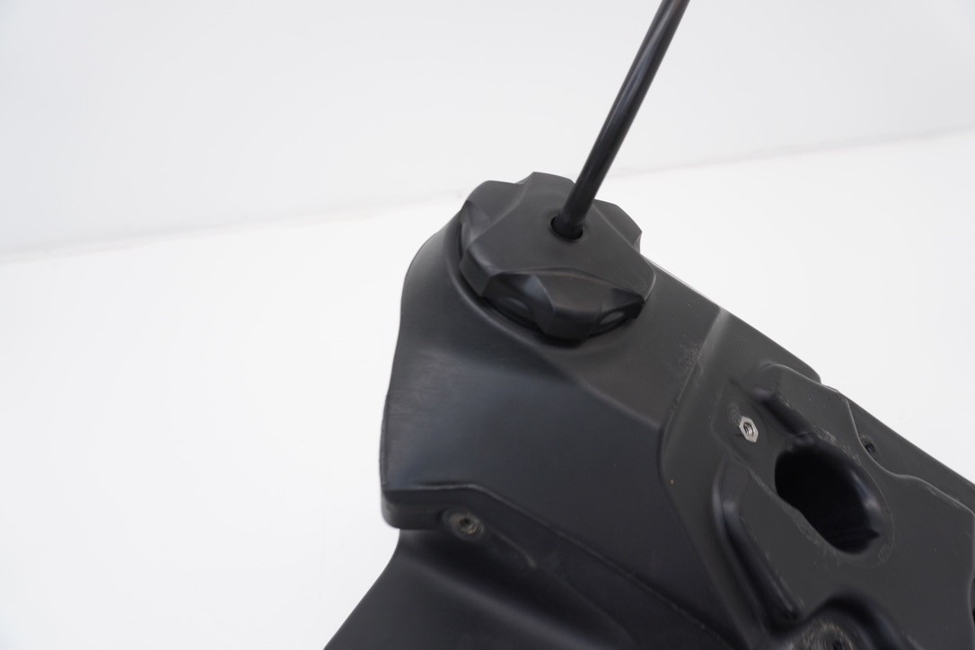 2025 KTM 250 SX-F Gas Fuel Tank OEM Cap Black A46007113000 125-450 SX 23-24 #11