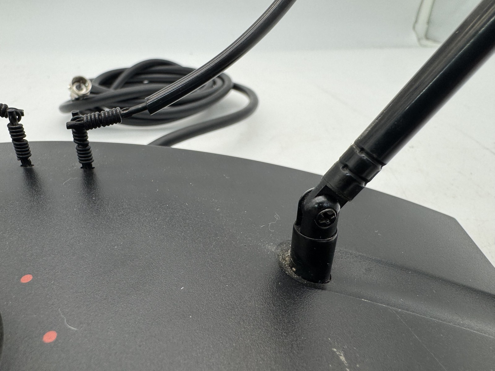 RCA Indoor TV Antenna UHF VHF FM Adjustable Dipole Loop Coaxial Black