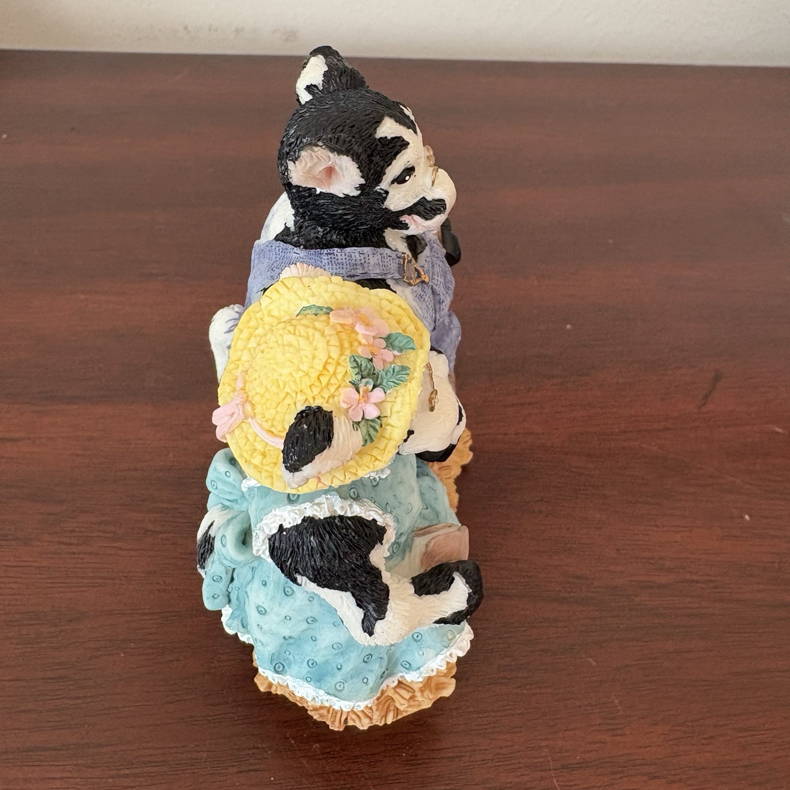 Ganz 1993 Ma & Pa Cattle Cows Figurine - Cowtown Collection - No Chips-