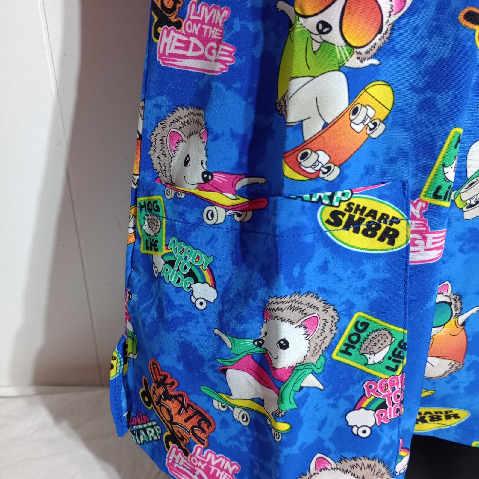 Dickies Scrub Top Blue Hedgehog Skater Skateboard Women's Size Small New NWTS