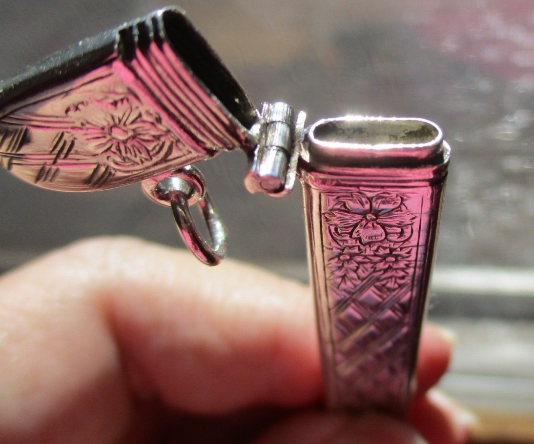 REO sterling silver needle case pendant collectible sewing notion