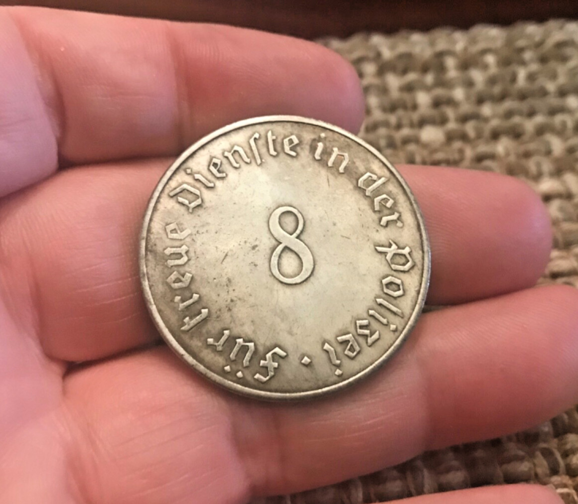 GERMAN EAGLE HONORS POLICE WWII COMMEMORATIVE COIN