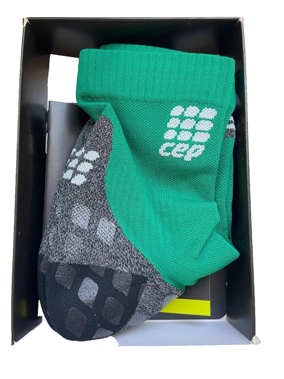 CEP Women's Griptech Short Compression Socks Size 3 / III Green Gray Grip Tech