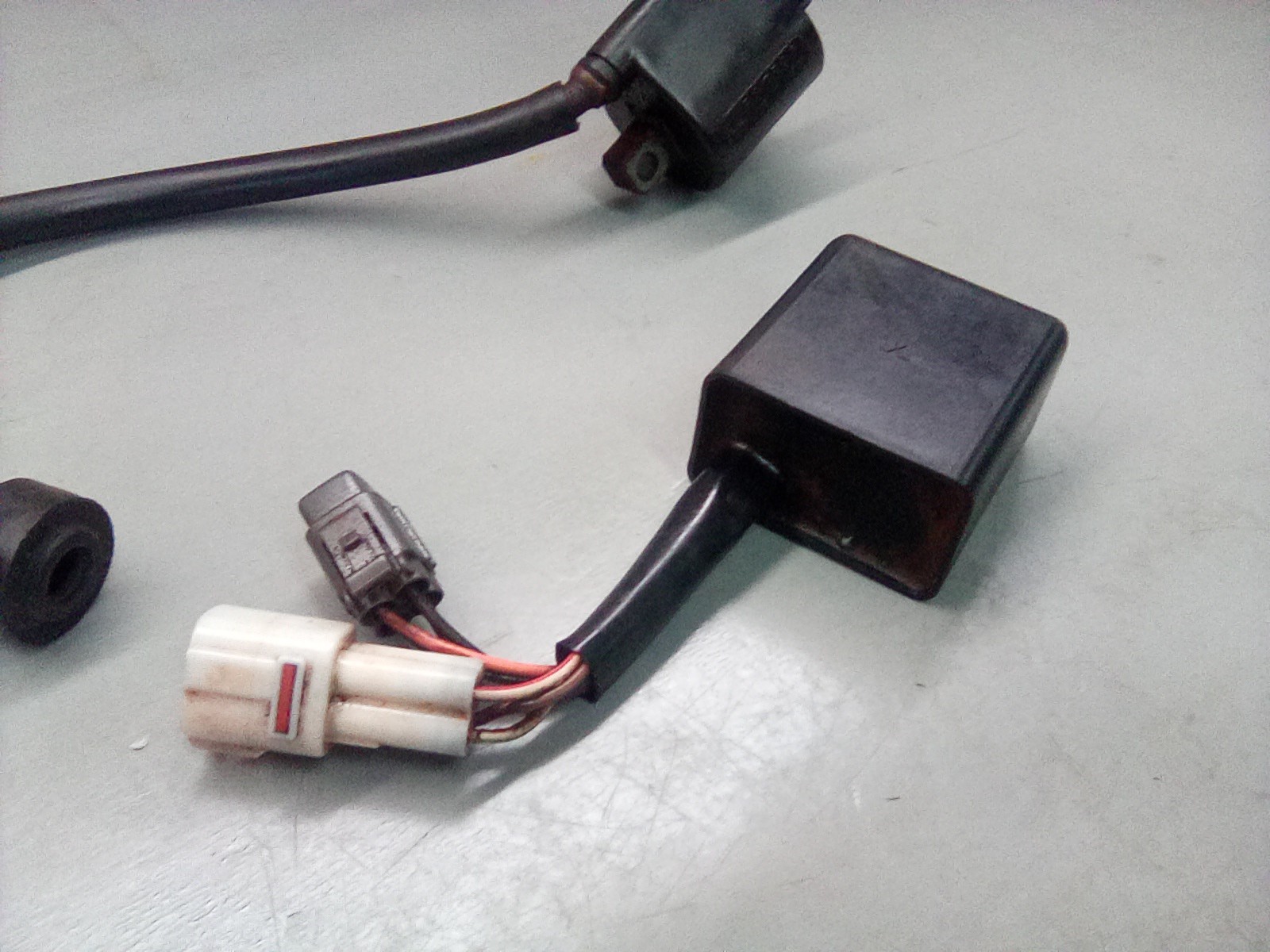 1996 Yamaha Timberwolf 250 Ignition CDI Box Ignition Coil oem used