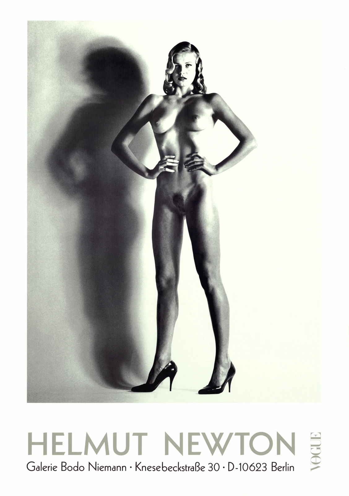 HELMUT NEWTON Big Nude