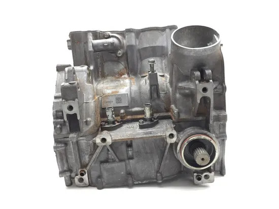 Engine Upper Lower Center Cases Case 2024 Yamaha Wolverine RMAX4 1000 XT-R 3377