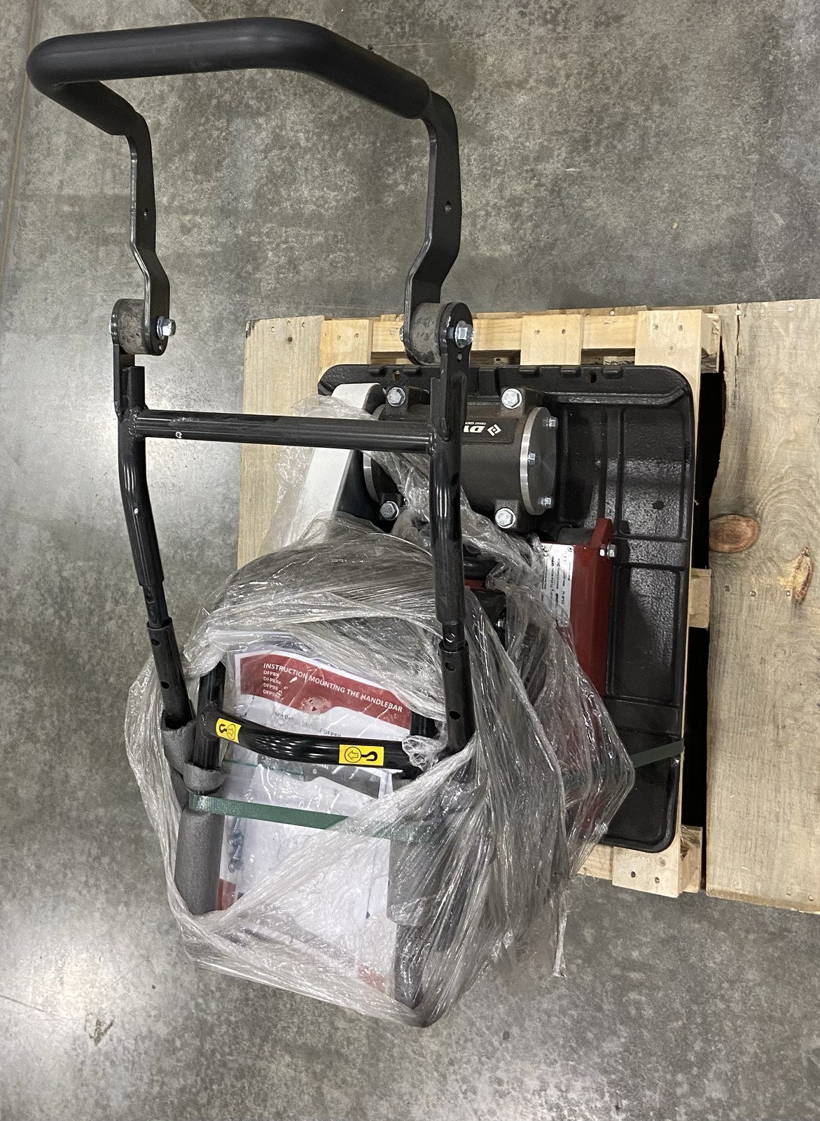 Dynapac Plate Compactor 4,271 lbs Hit Force DFP9X