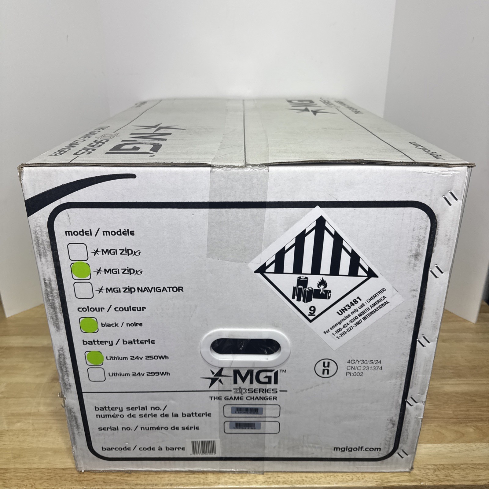 MGI Golf Zip X5 Electric Golf Caddy - Black