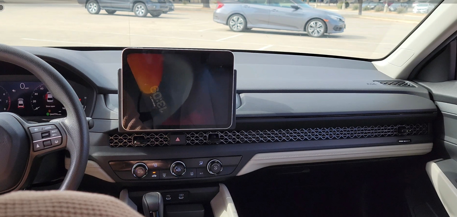 Tablet Dashboard Mount For Honda Accord, Civic, Pilot, CR-V, HR-V