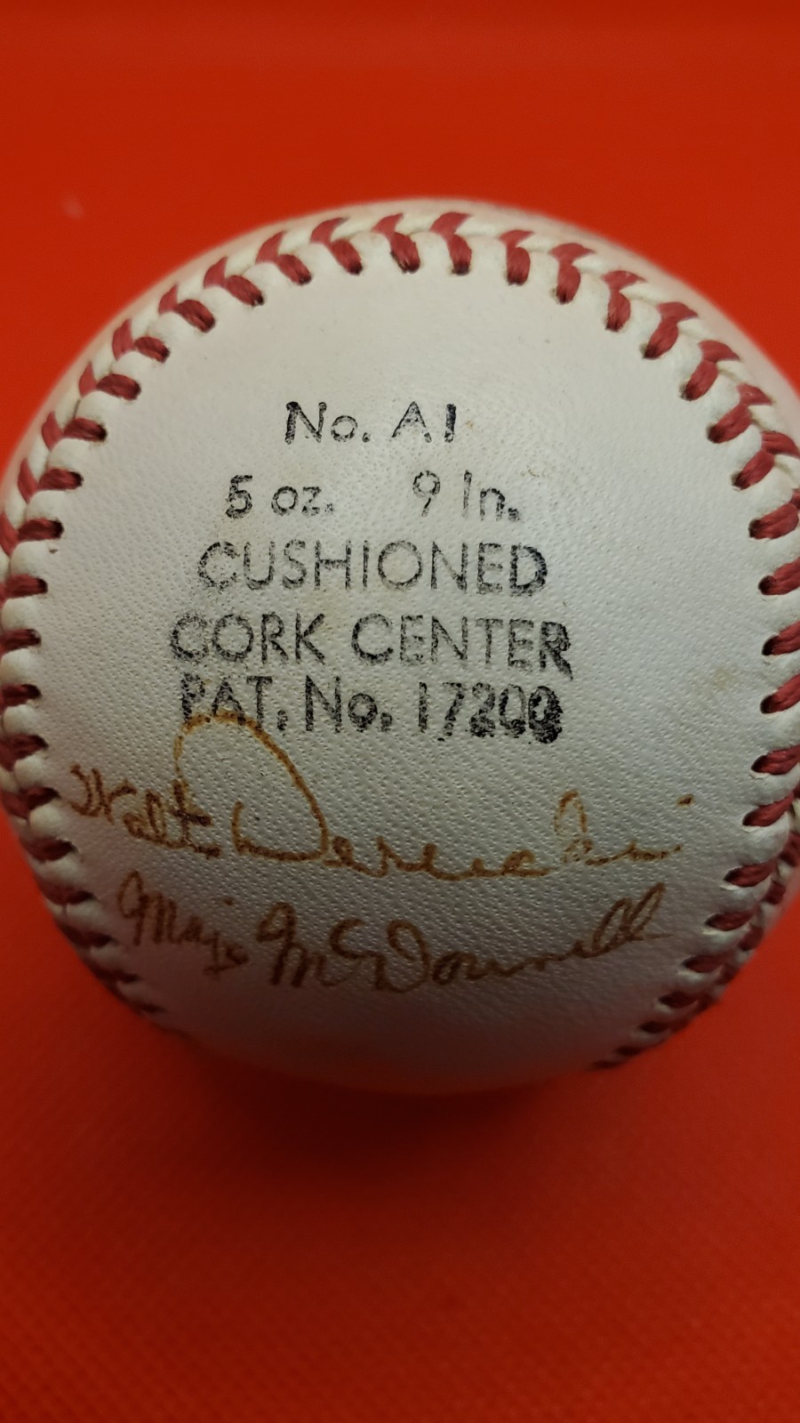 ROBIN ROBERTS Signed Baseball - HOF - Whiz Kids - Beckett - 1957 Phillies Team