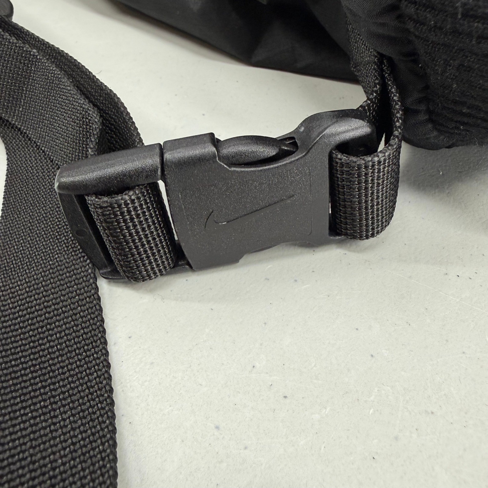 Nike Pro Hyperwarm Swoosh Logo Adult Black Hand Warmer Belted w/Pocket Thermal