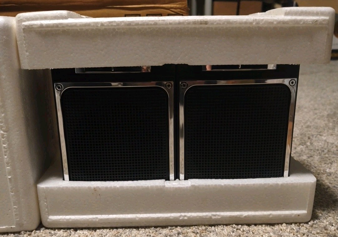 SHARP GF-320 VTG. BOOMBOX STEREO. NEW OLD STOCK