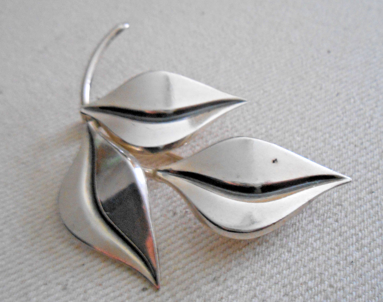 Vintage Signed Sterling Silver Triple Leaf Brooch 242415