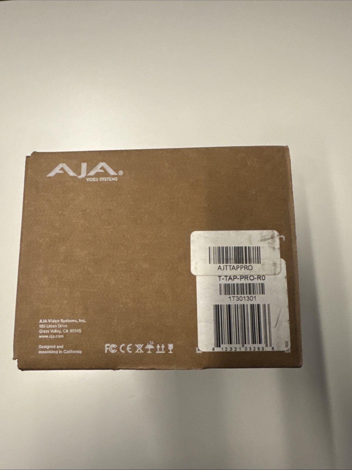 AJA T-TAP-PRO-R0 Thunderbolt Monitor Output 4K HDR 12G-SDI HDMI 2.0