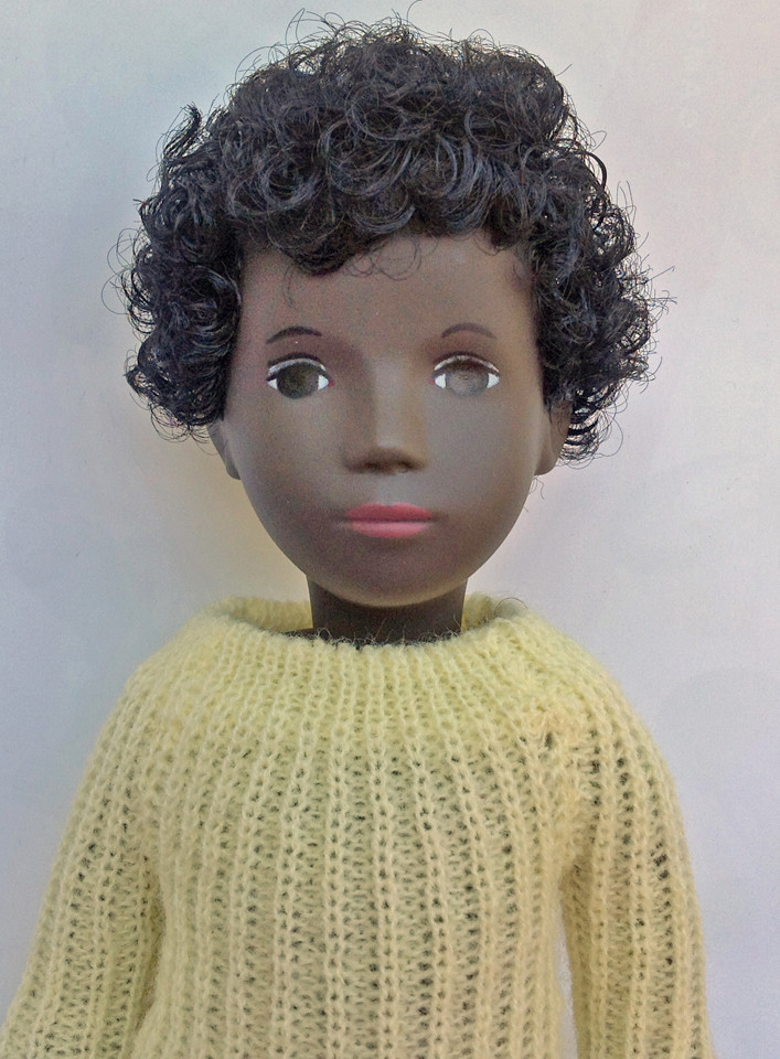 SASHA DOLL RESTRING PROFESSIONAL CLEANING RESTRINGING SPA REPAIR GÖTZ TRENDON