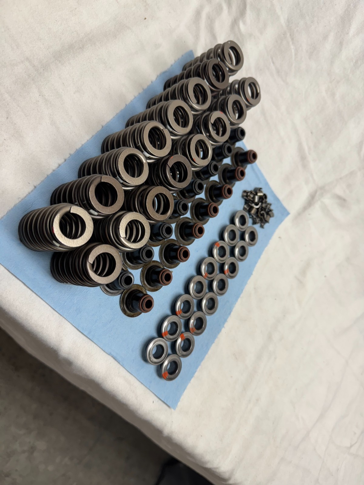 Corvette ZO6 Valve Springs Retainers Locks LS7 427 C6 Beehive Chevrolet Z06