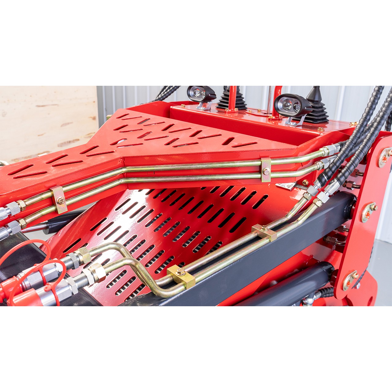 2025 EPA 1.5 Ton Crawler Mini Skid Steer Loader 23HP New