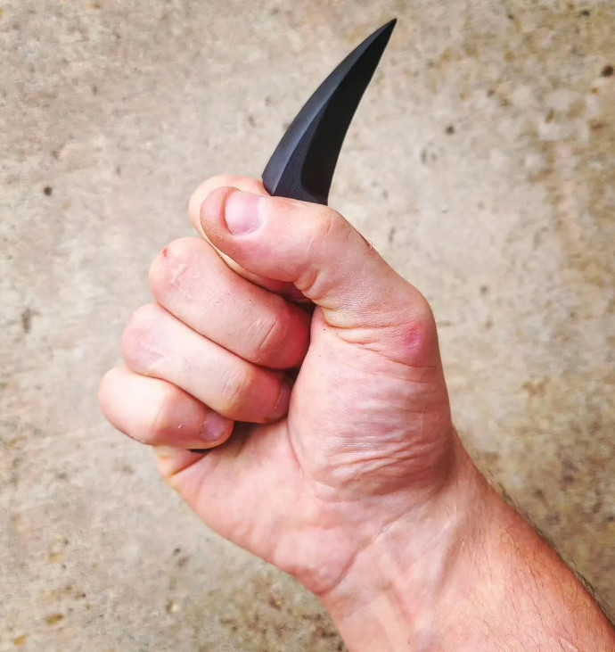 Revenant Corps Grackle Fixed Knife 2.75" Black G10 One-Piece Construction 001SE