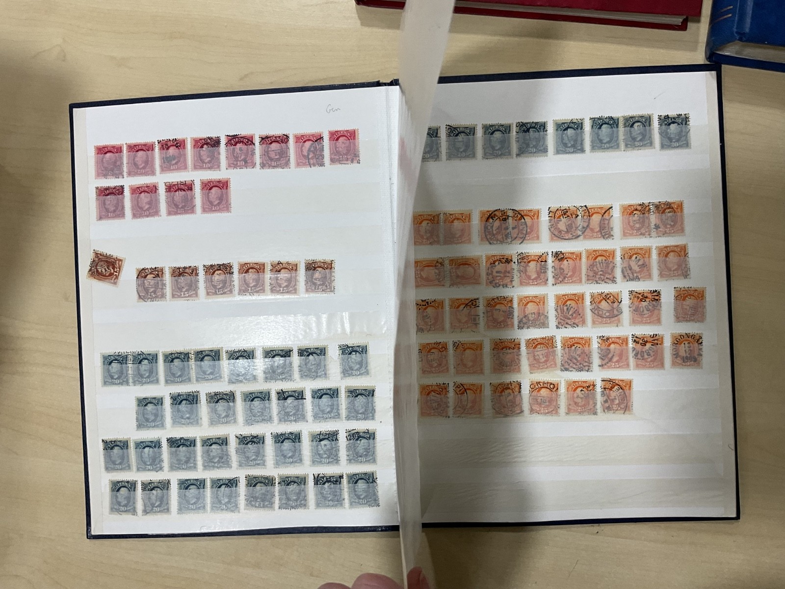 Sweden stamps. Vintage. 4 stock books/album. 4.8kg. BG97*