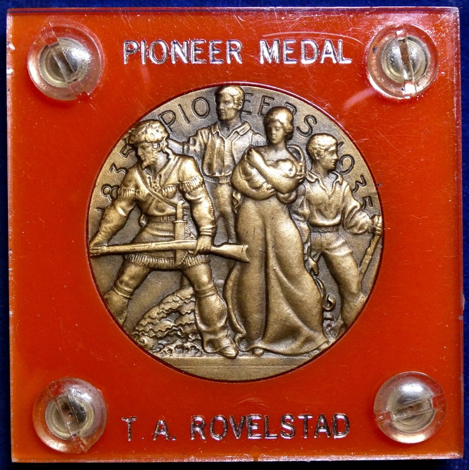 ELGIN IL 1835-1935 Pioneer Memorial Medal SO CALLED DOLLAR #258 Trygve Rovelstad