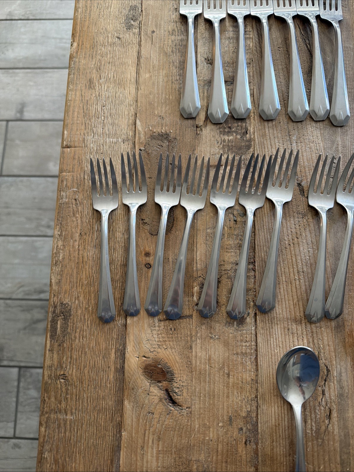 61 Pieces Royal Stainless STREAMLINE Allegheny Metal SS Flatware