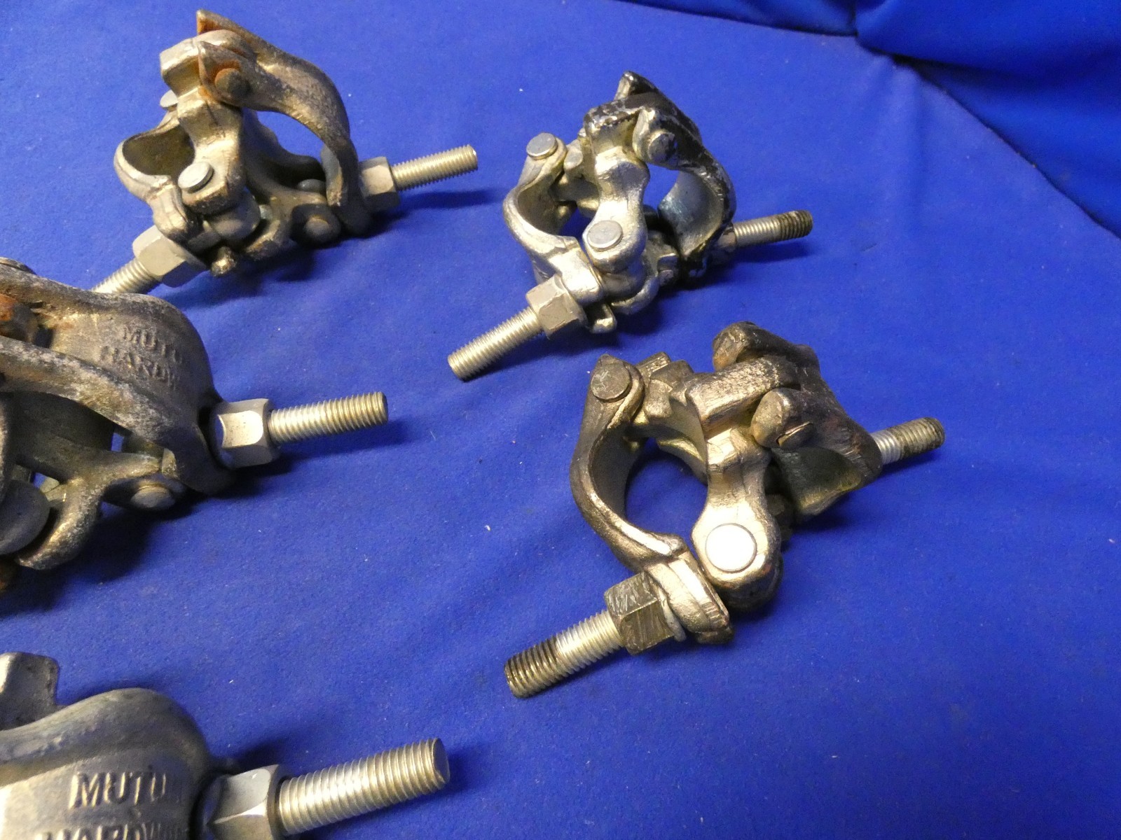 Matthews 425158 Jr. Grid Clamp, 5 Mutual Hardware Swivel Grid Clamp, 2 Flat Side