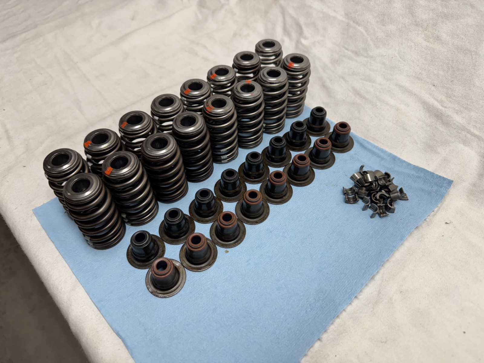 Corvette ZO6 Valve Springs Retainers Locks LS7 427 C6 Beehive Chevrolet Z06