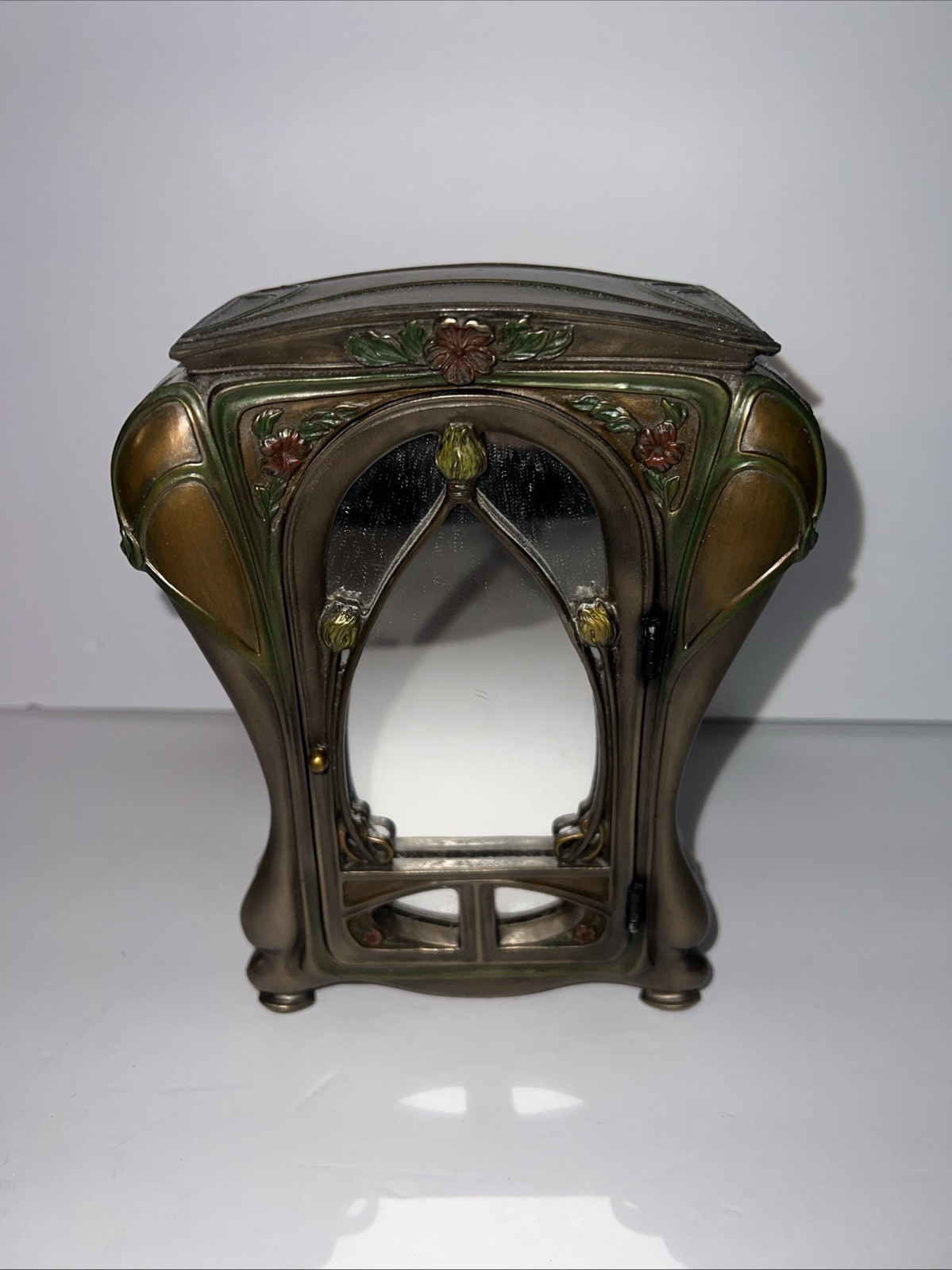 Chronicles of Narnia miniature magical wardrobe 7” Cabinet Jewelry Box