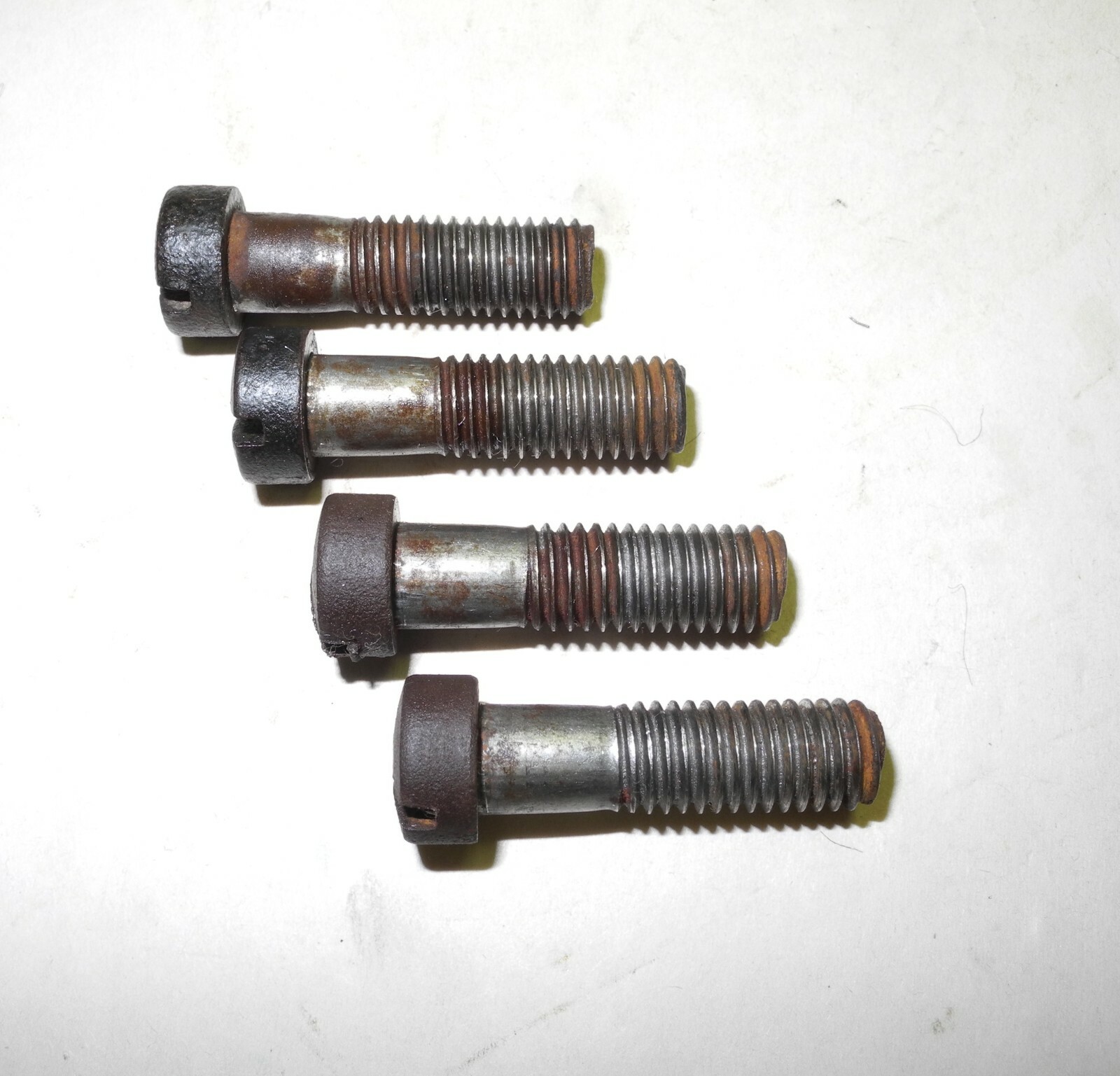 VINTAGE SINGER TREADLE SEWING MACHINE CAST IRON BASE 4 BOLT SET SLOTTED HEADS