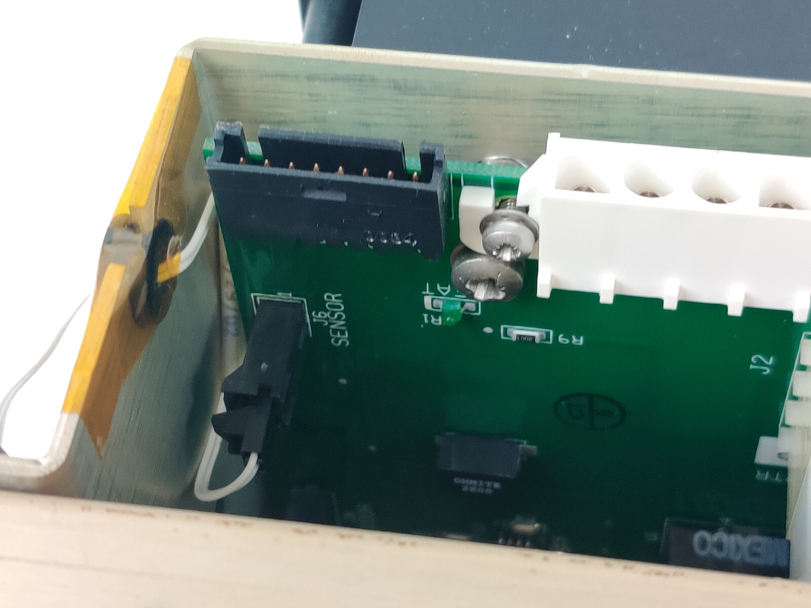 PerkinElmer N077-0589 Heater Compartment Assy for Optima 2000 Working