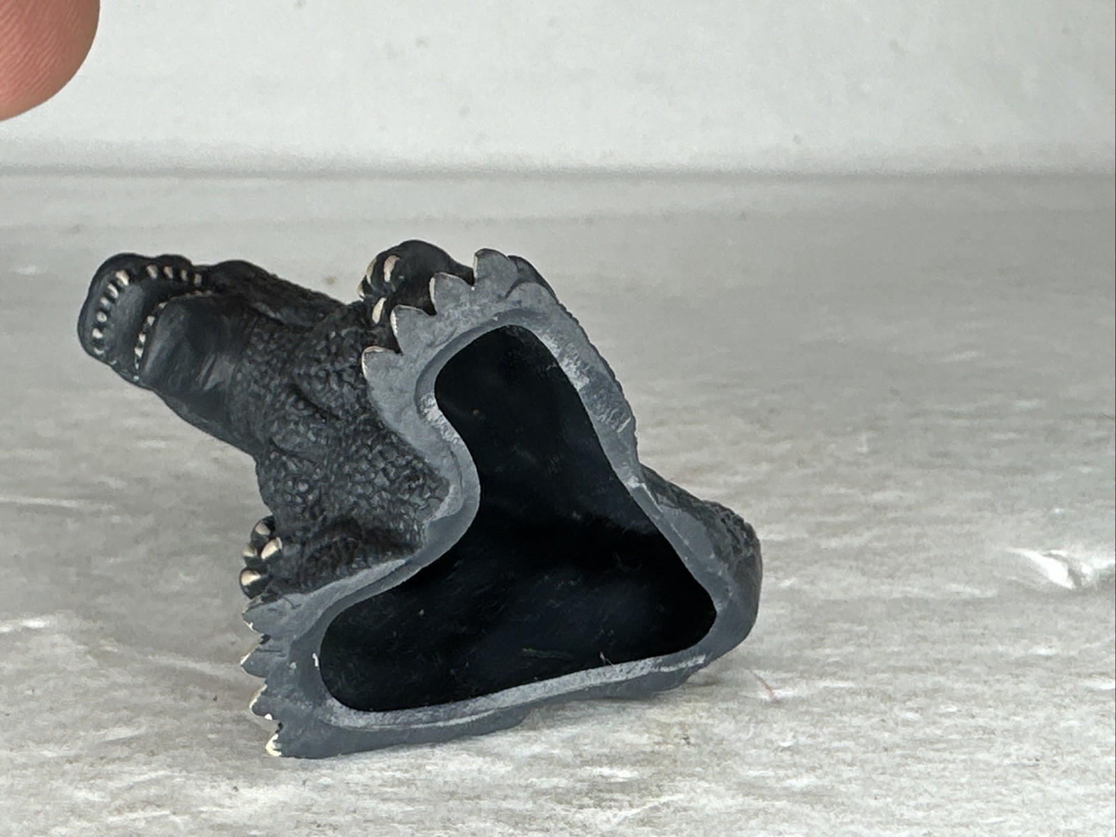 2000 Godzilla 1.5" 1994 Godzilla Mini Figure Finger Puppet Gashapon Bandai