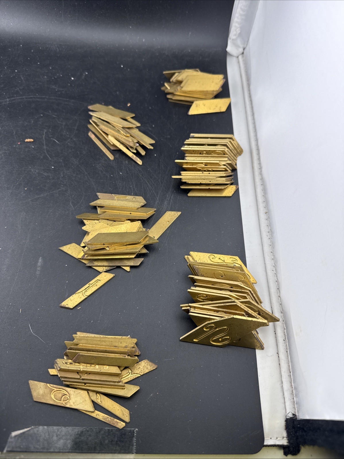 New Hermes 35-337 ( Old No. 55 ) Connecting Script Brass Engraving 3/4" Font Set