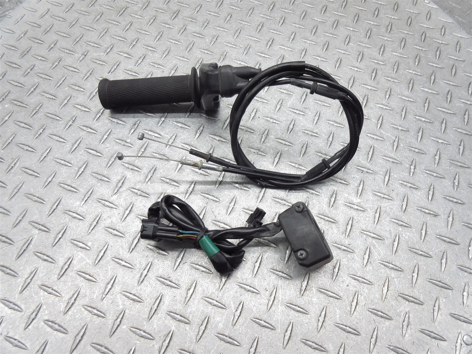 2013 13-16 Kawasaki ZX636 ZX6R Ninja 636 Right Switch Throttle Control Cable