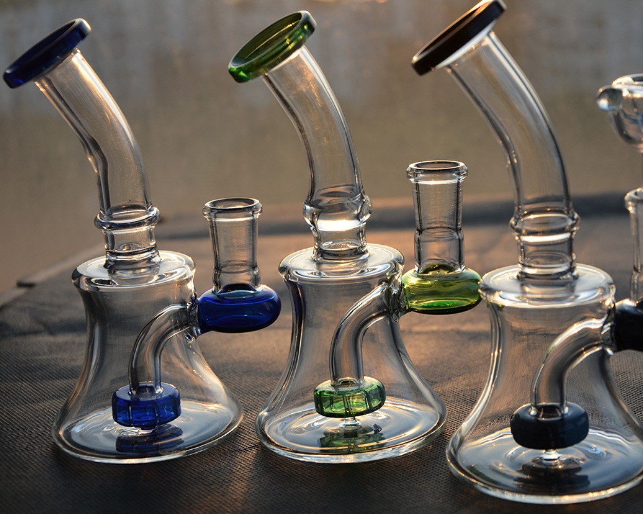 Blind Box Random Style Glass bong Water Pipe recycle rig Smoking Rig Hookah 1pcs