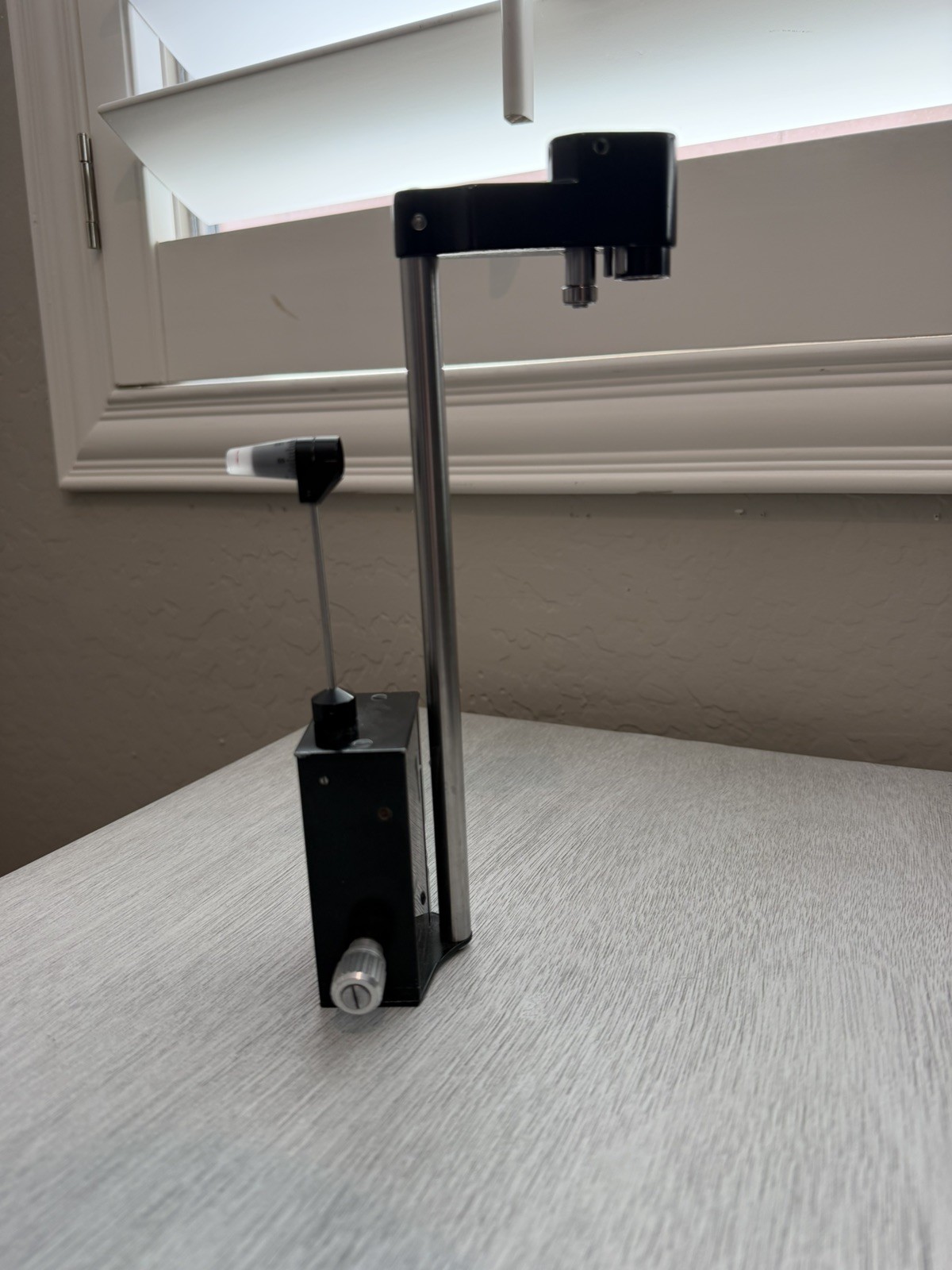 HAAG STREIT BERN REF AT-900, Applanation Tonometer w Goldmann Tip